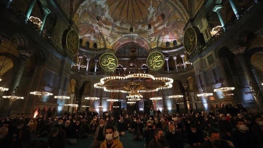 Miraç gecesi süt ne zaman içilir? 15 Ocak Miraç Kandili süte hangi dua neden okunur?