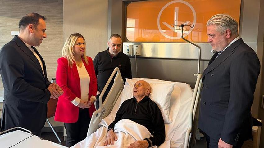 Kanser bir aileyi vurdu! Babaya teşhis konulunca doktor önerisiyle oğulları da tarama yaptırdı