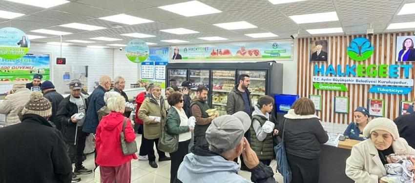 Halk Ege Et'te kıymaya yüzde 20 indirim uygulandı