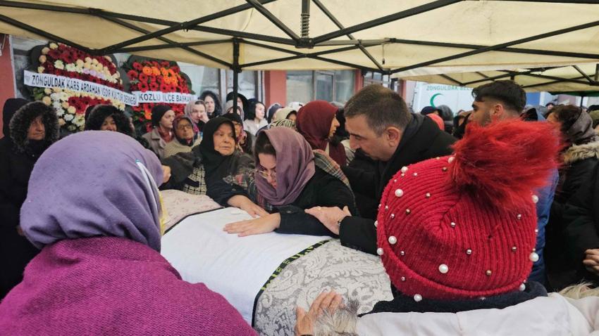 6 yıl sonra kahreden tesadüf: Annesi patates püresinden, kızı ise elma yerken öldü