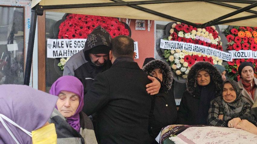 6 yıl sonra kahreden tesadüf: Annesi patates püresinden, kızı ise elma yerken öldü