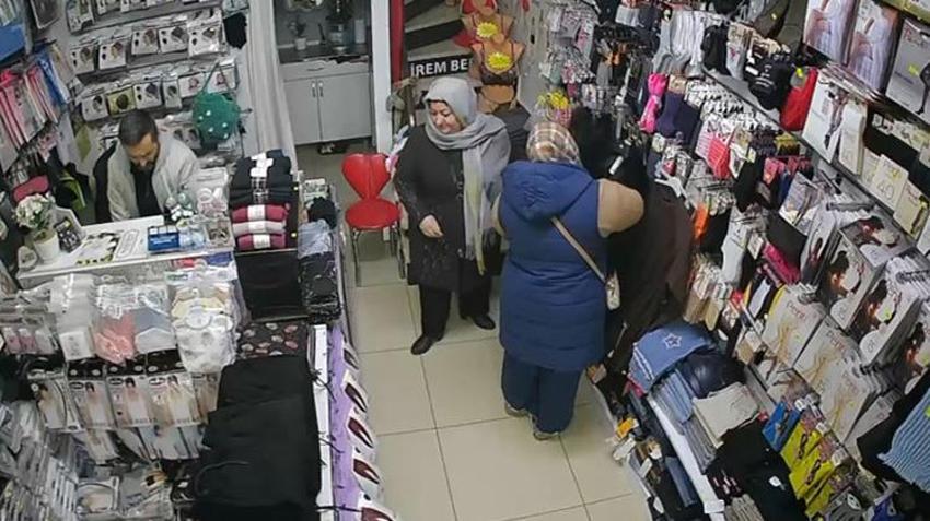 Sultangazi'de esnafın uyanıklığı gerçeği ortaya çıkardı: 'Kapıyı kapatıp polisi çağırayım mı?' O anlar kamerada