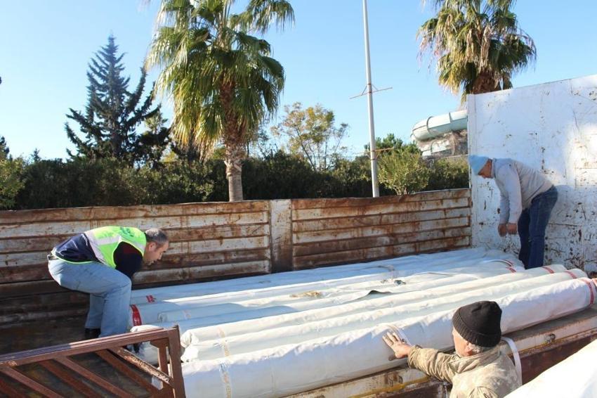 Antalya'da üreticiye 4 gün sonra geldi: Belediye dağıtımına başladı