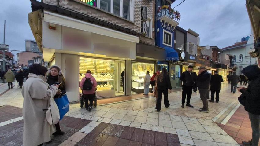 Eskişehir'de esnafın dikkati yaşlı kadını kurtardı! 113 bin lirasını kaptırdı 630 bin TL kurtuldu