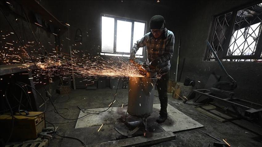 Düzce'de evinin odasında tek başına yapıyor! Kış gelince talep patladı, 81 ile gönderiyor