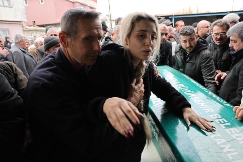 Adana'da sosyal medya fenomeni baba 2 çocuğunu katletmişti! Anneden yürekleri yakan veda! 'Onları kimseye bırakmam'