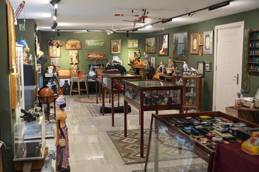 Kocaeli'nde servet değerindeki çakmaklar görenlerin ilgisini çekiyor