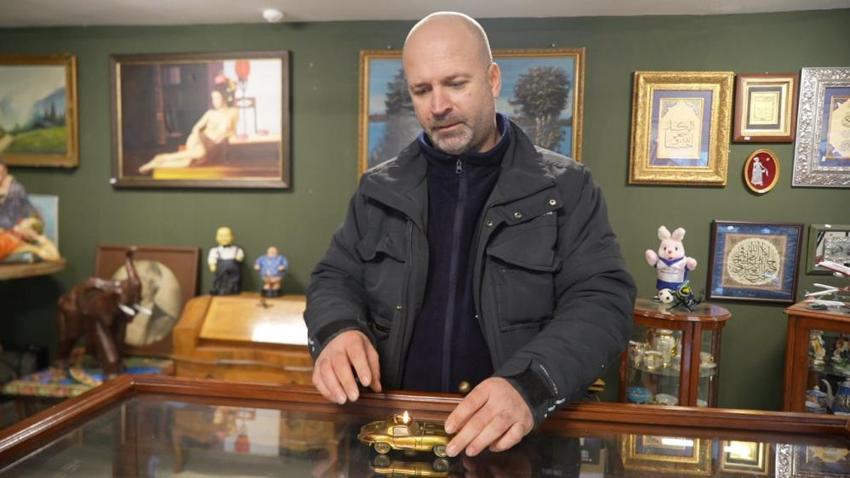 Kocaeli'nde servet değerindeki çakmaklar görenlerin ilgisini çekiyor