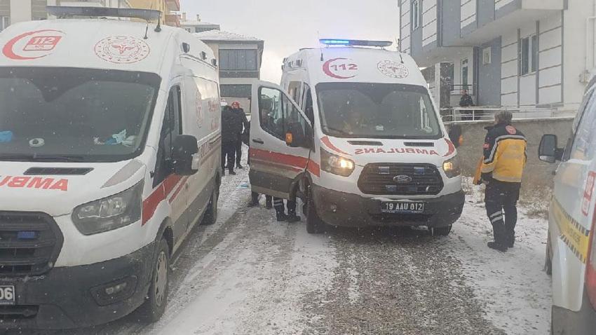 Çorum’da apartman dairesinde dehşet: Çift başlarından vurulmuş halde bulundu