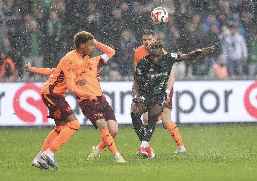 Kocaelispor-Trabzonspor: 1-2 Fırtına'dan muhteşem geri dönüş