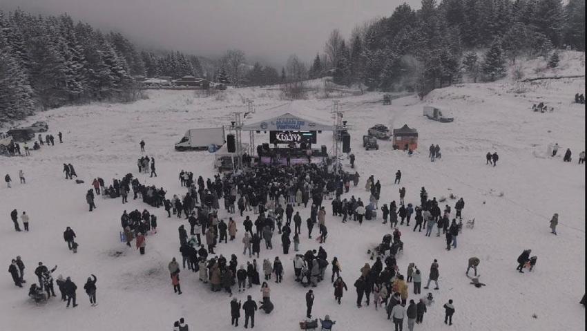 Bursa’da Alaçam Kış Festivali! Etkinliğe yoğun katılım trafiği felç etti