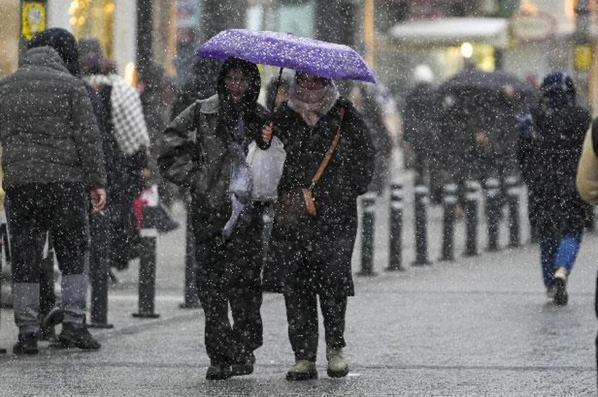 Yoğun kar yağışı ve dondurucu soğuklar geliyor! Meteoroloji'den 9 il için sarı kodlu kar alarmı