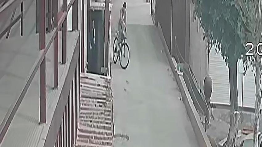 Adana'da gördüğü bisikleti çalan hırsızın pes dedirten savunması: 'Dayanamıyorum!' O anlar kamerada