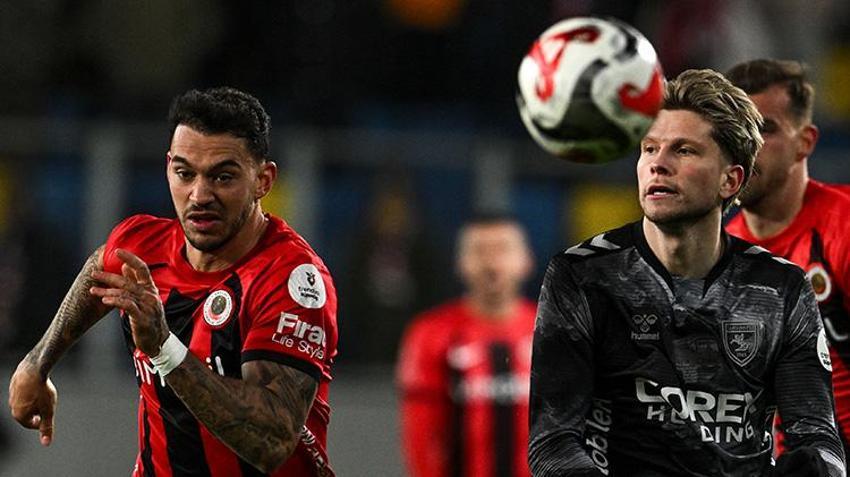 Samsunspor Ankara'dan 1 puanla döndü! Thomas Reis: 'Ben bir şey yapmadığım halde sarı kart gördüm'