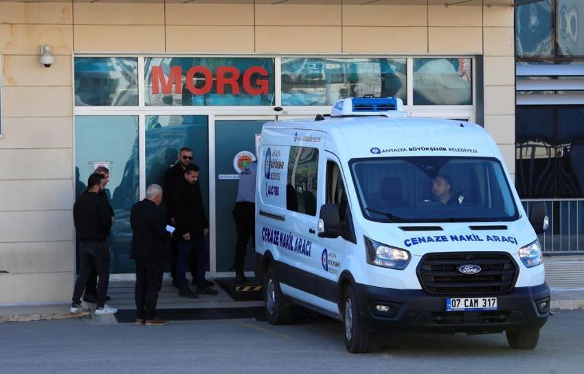 Kavga sokakta başladı, silah evde patladı: 3 aylık evli kadın başından vuruldu