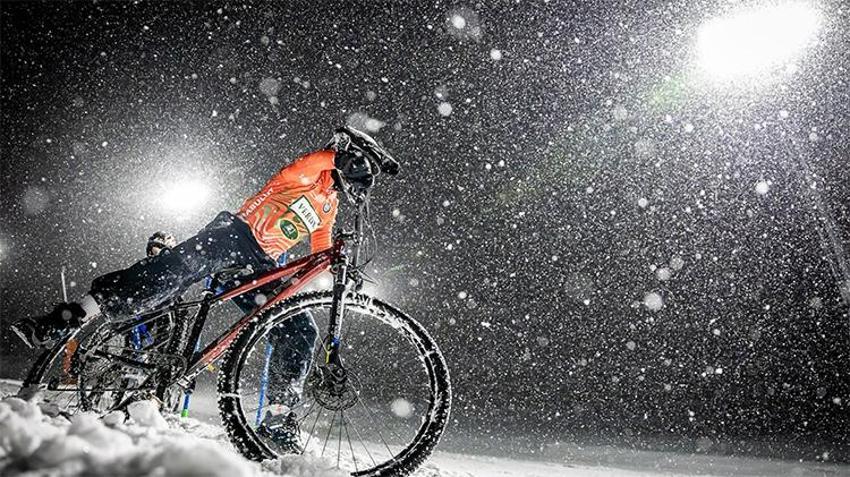 Snowbike Türkiye Şampiyonası'nda resmen Akhisar rüzgarı esti
