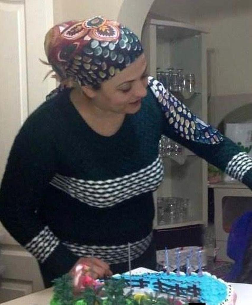 Kardeşinin cesedini tel örgüye bağladı, kaldırım taşıyla nehre attı! Mahkemeden karar çıktı