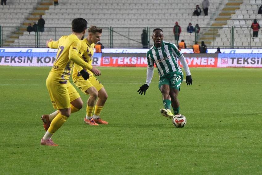 TÜMOSAN Konyaspor, ikas Eyüpspor maçında puanı son nefeste kurtardı