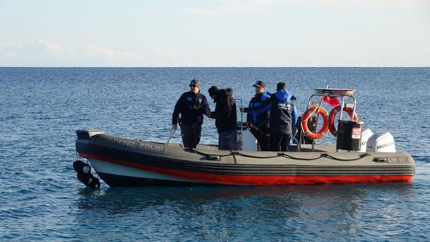 Antalya'da dehşete düşüren olay: Balık tutan vatandaşların oltasına ceset takıldı