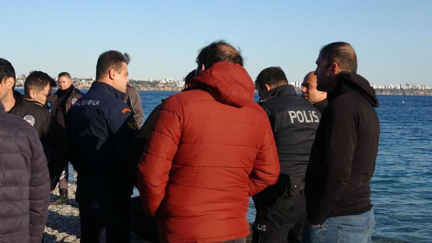 Antalya'da dehşete düşüren olay: Balık tutan vatandaşların oltasına ceset takıldı