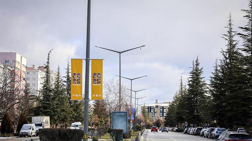 Eskişehir bu afişlerle donatıldı! EBB'nin vizyon projeleri arasında yer alıyor
