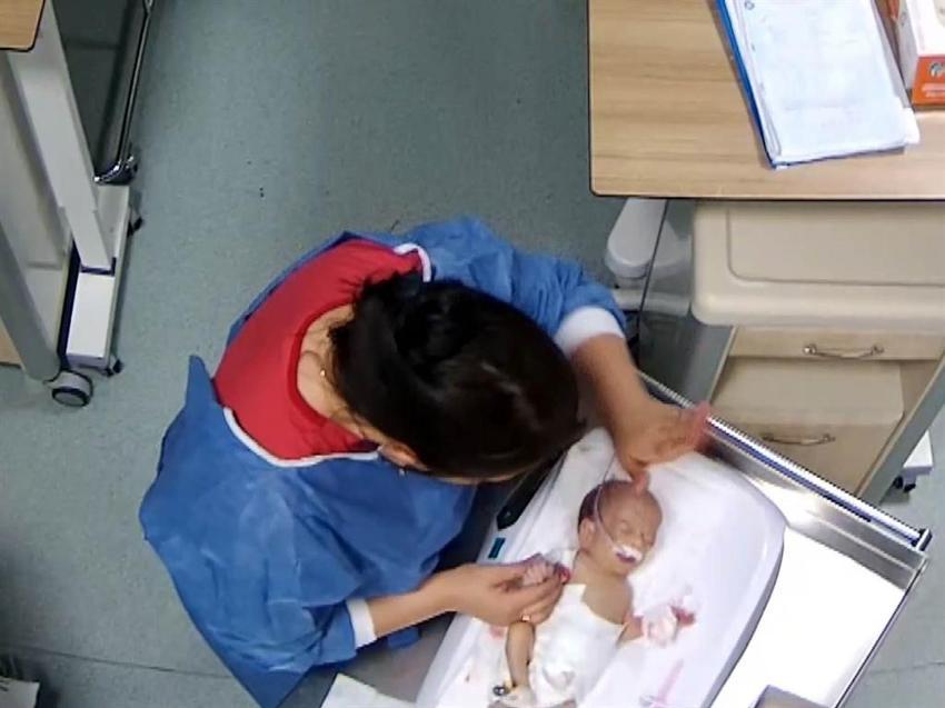 Cani hemşireden 5 günlük bebeğe 14 dakika kan işkencesi! Vahşet kameraya takıldı