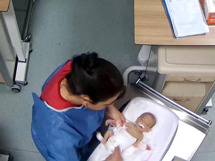 Cani hemşireden 5 günlük bebeğe 14 dakika kan işkencesi! Vahşet kameraya takıldı