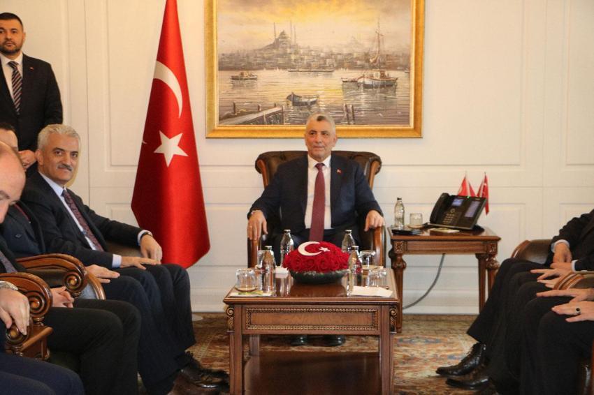 Bakan Bolat'tan Düzce esnafına müjde: 100 milyon kredi desteği sağlanacak