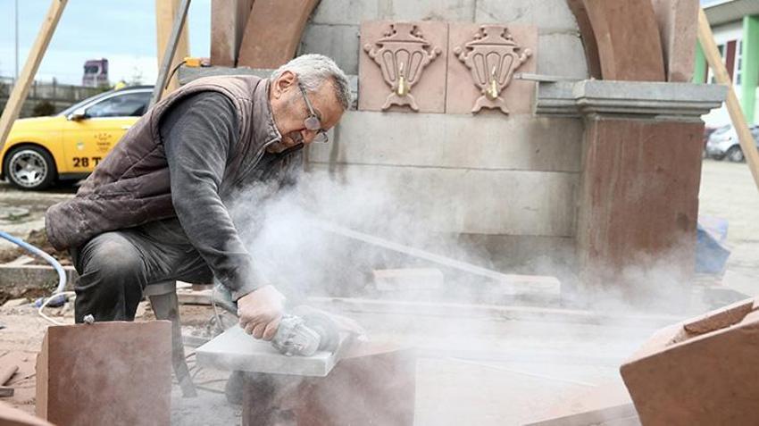 Emekli olduktan sonra sadece yardım etmek için başladı, usta oldu! Yapımı 3 gün sürüyor, 12 yılda onlarcasını üretti