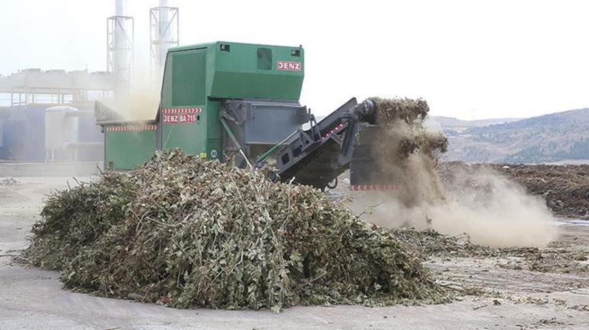 Kayseri'de atıktan dev kazanç! Hem elektrik hem de 450 ton domates üretiliyor