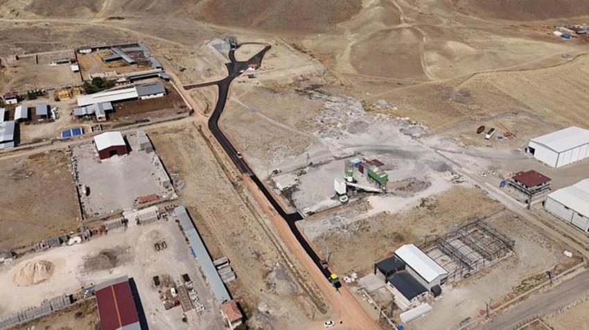 Kayseri'de atıktan dev kazanç! Hem elektrik hem de 450 ton domates üretiliyor