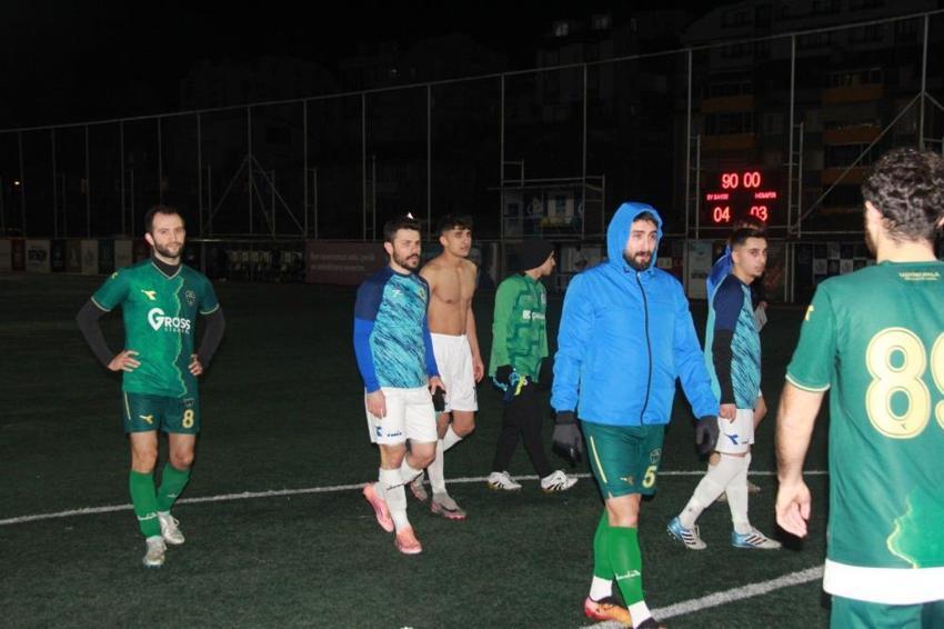 Kocaeli'de amatör lig maçında skandal! Rakibin gol atmasına izin verdiler