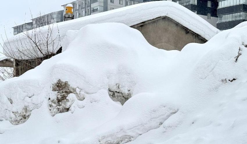 Yoğun kar yağışı ve sağanak kuvvetli geliyor! Meteoroloji son raporu açıkladı: 23 şehir için 'sarı' alarm verildi