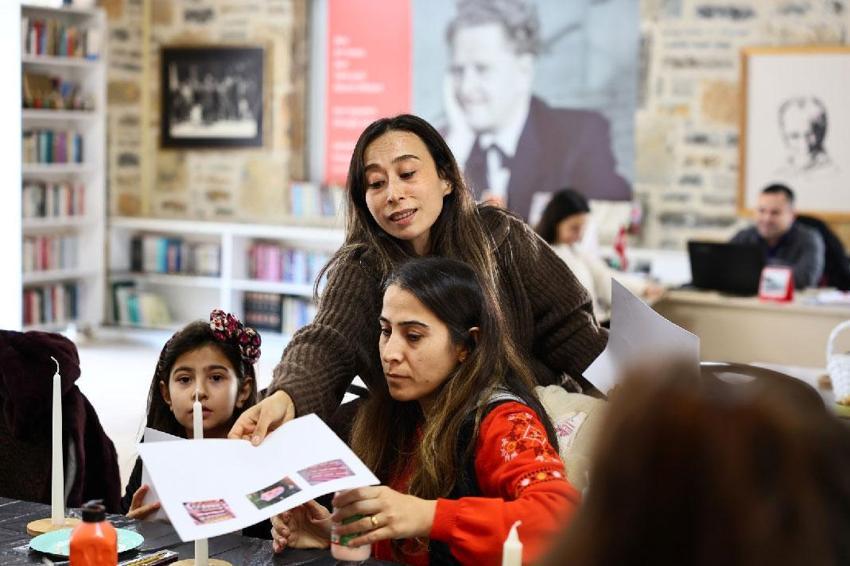 Bodrum'da üç kuşak mum boyama atölyesinde buluştu