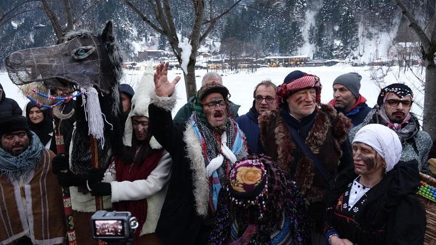 Trabzon’un turizm cenneti Uzungöl'de kış festivaline 'Kalandar' geleneğiyle start verildi