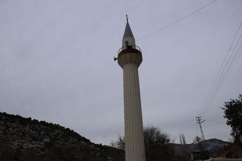 Adana'da Karadeniz fıkrası gibi olay: Cemaat, imam, minare var fakat cami yok