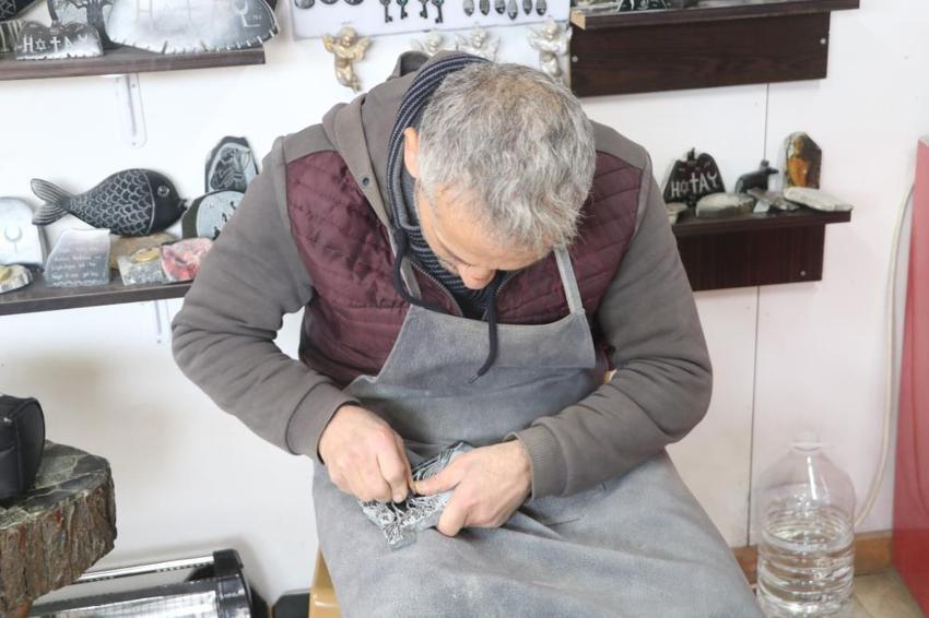 Hobisiydi geçim kaynağı oldu! 25 yıldır taştan üretiyor: Talep yağıyor