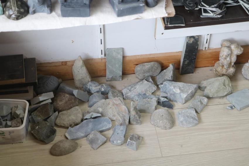 Hobisiydi geçim kaynağı oldu! 25 yıldır taştan üretiyor: Talep yağıyor