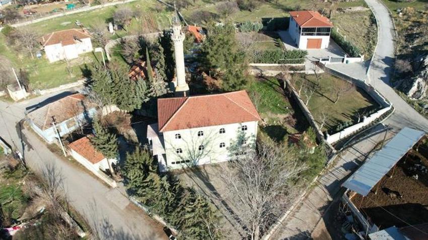 Denizli'de köylüleri ayağa kaldıran ilan! Camiyi satışa çıkardılar