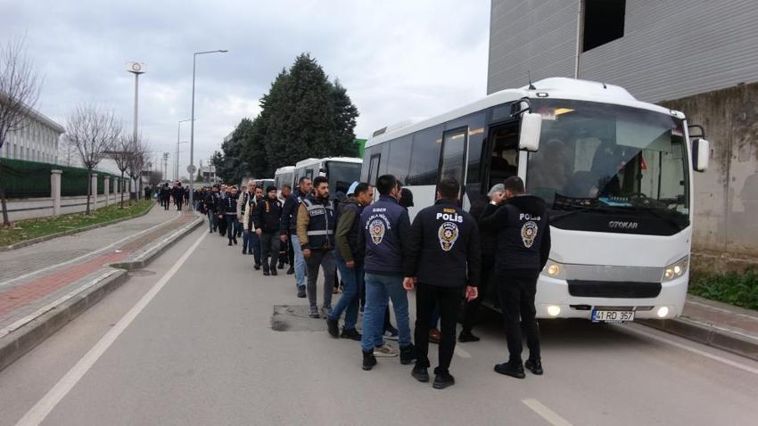 Yapay zekayla kadın oldular! Akılalmaz sistem deşifre edildi: 483 milyonluk vurgun yaptılar