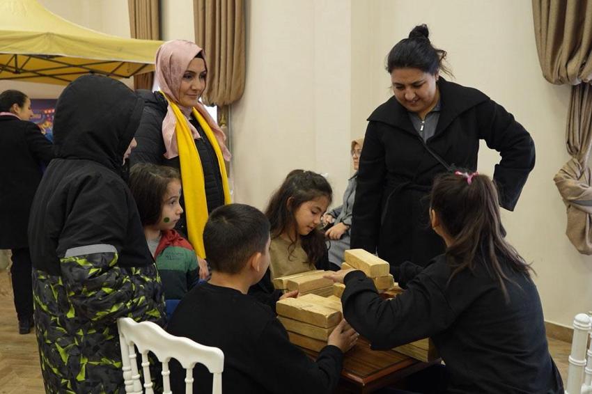 Kırıkkale'de çocuklar için ücretsiz şenlik düzenlendi, aileler akın etti