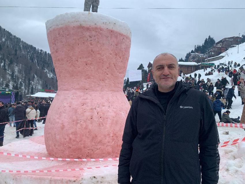 Dünyanın en büyük kardan çay bardağı görücüye çıktı! Ayder'de kar festivali kayakla başladı