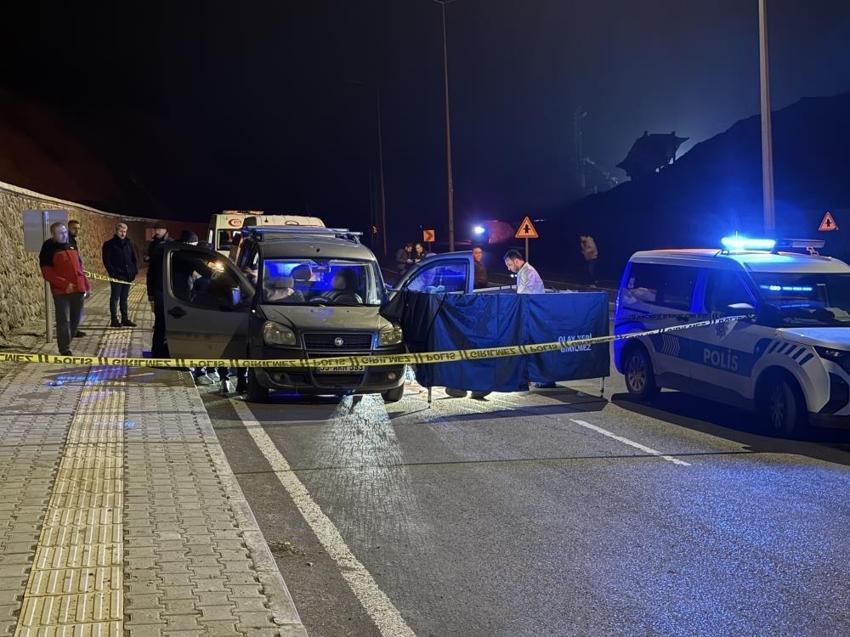 Genç kadın cinayeti arabada işledi: Boğazını kesti, baltayla kafasını ezdi!