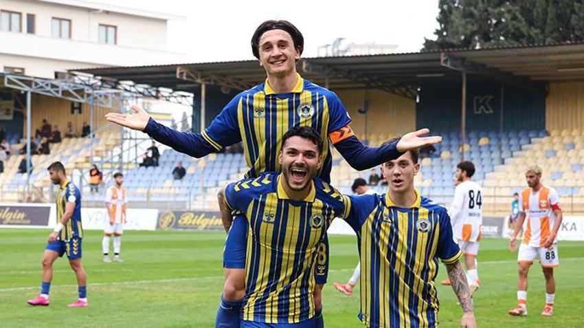 Menemen seriyi sürdürdü! Adanaspor'u evinde farklı yendi