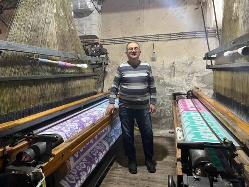 Denizli'de sayısı giderek azalıyor: Kara tezgahlar zamana meydan okuyor