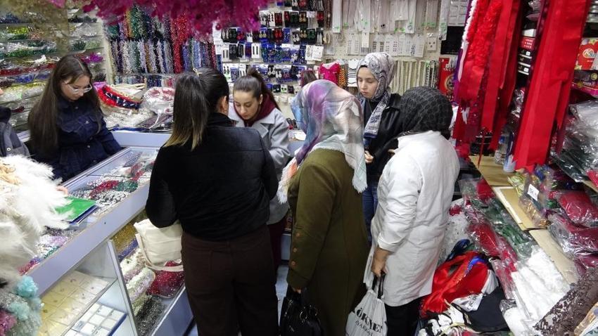 Gaziantep’te evlenecek çiftlerin uğramadan geçmediği durak: 50 yıllık sır kapalı çarşıda saklı