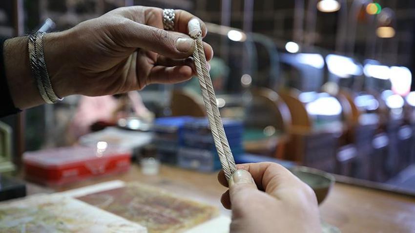 Kadınların gözdesi Diyarbakır hasırı artık erkeklerin kolunda! 500 yıllık gelenek kabuk değiştirdi