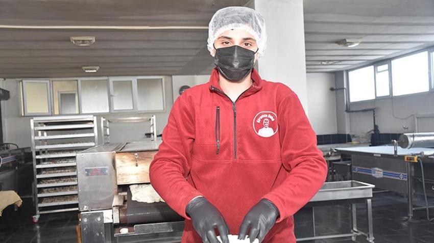 Apartman dairesinde üretmeye başladılar, Avrupa sofralarına taşıdılar! Gümüşhaneli karı koca el birliğiyle geleneksel lezzeti dünya markası yaptılar