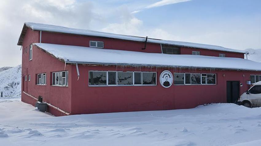 Apartman dairesinde üretmeye başladılar, Avrupa sofralarına taşıdılar! Gümüşhaneli karı koca el birliğiyle geleneksel lezzeti dünya markası yaptılar