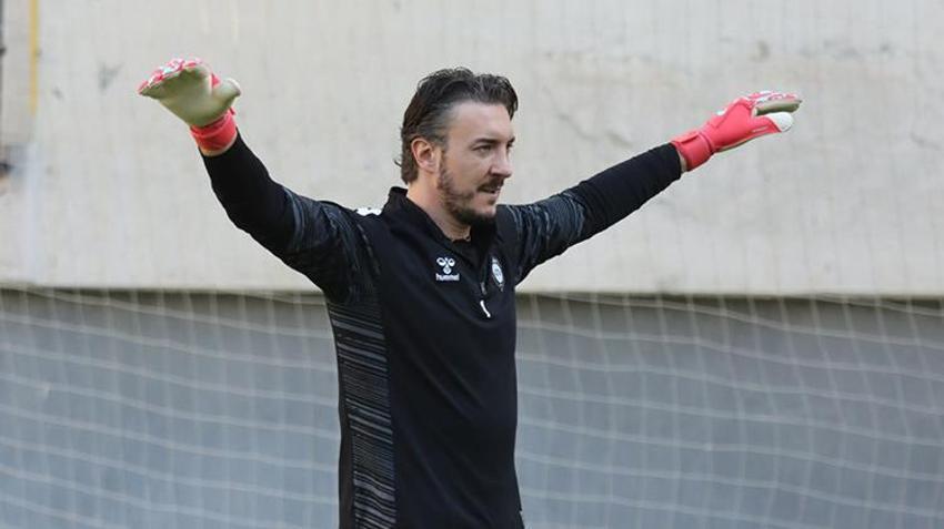 Altay'da Ozan Evrim Özenç 'istenmeyen adam' oldu!